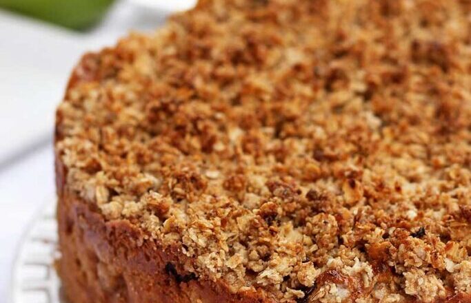 Deliciosa Torta Fit de Banana e Maçã: sem açúcar, sem trigo, sem leite