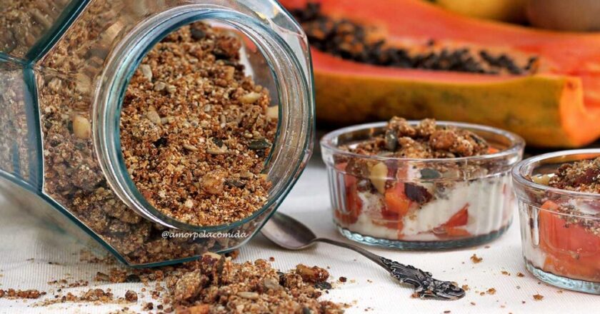 “Receita de granola caseira e saudável, sem adição de açúcar”